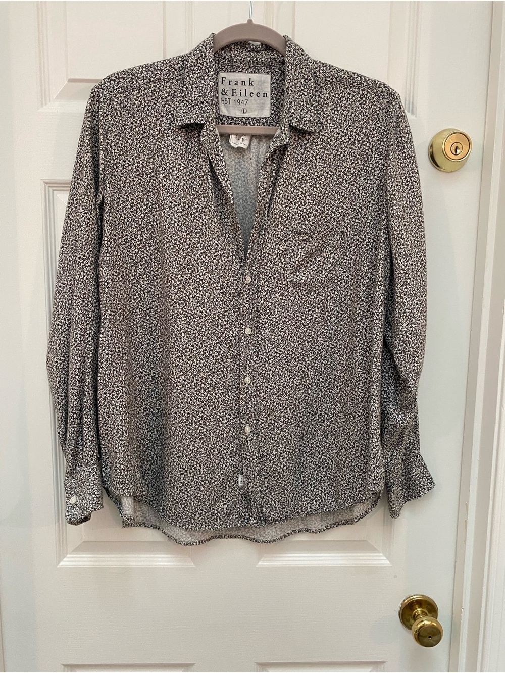 Frank & Eileen Black and White Microprint Button-Down Shirt - Large